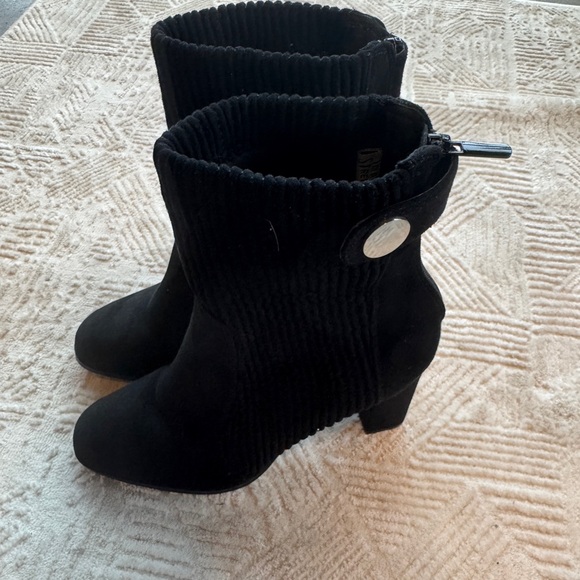Impo stretch suede ankle booties - Picture 7 of 11